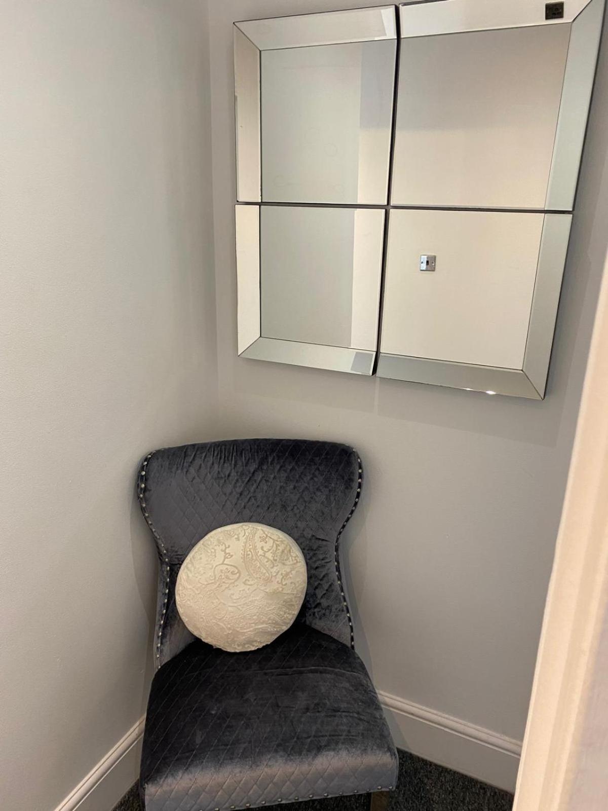 Meadow View Flat 1 *