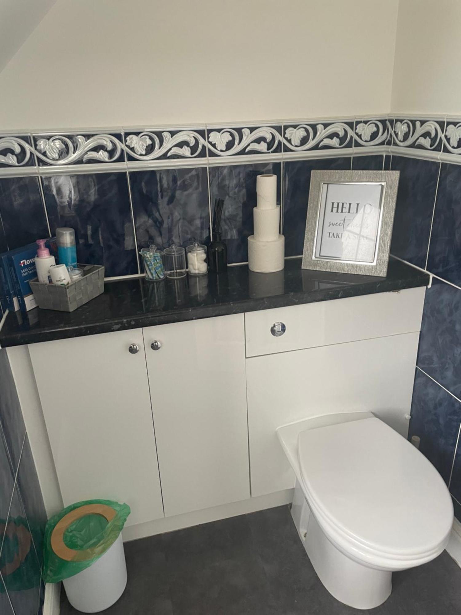 Meadow View Flat 1 *